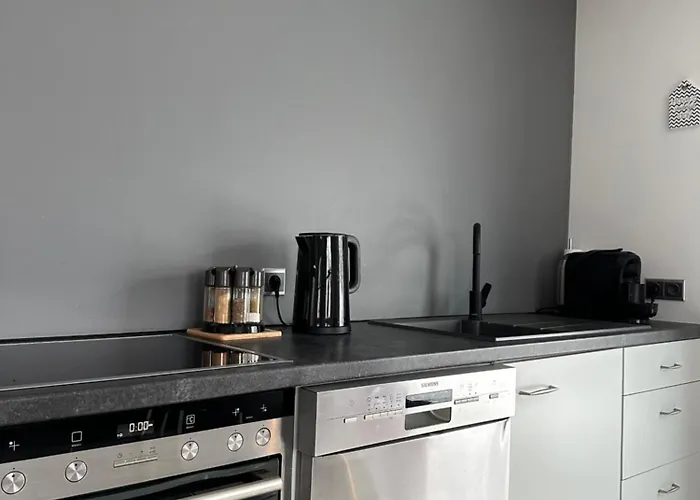 Wpa - Zimmer- Modernes Mit Parkplatz,wifi,netflix Appartement Moosthenning