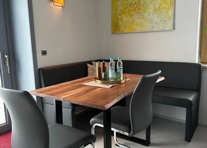 Appartement Wpa - Zimmer- Modernes Mit Parkplatz,wifi,netflix *